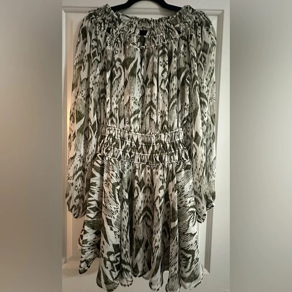 NWT MISA Crewneck Ikat Printed Mini Dress Size XS Moss Olive - Picture 8 of 15